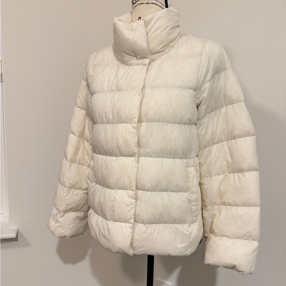 Uniqlo Powder Soft Down Puffer Jacket Yvory Cream Sz M Cabin Cozy Core - Picture 7 of 13